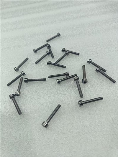 Vite a esagono incassato in tantalio