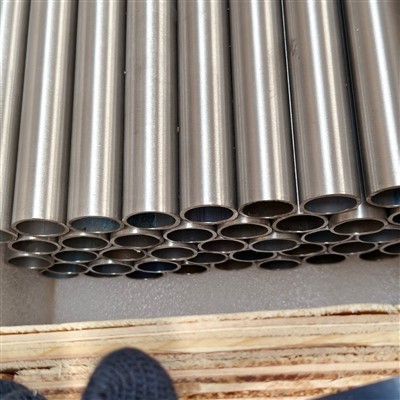 Tubo dello scambiatore di calore in titanio